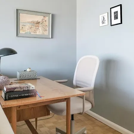 Appartement 2 Bedroom Amazing In *