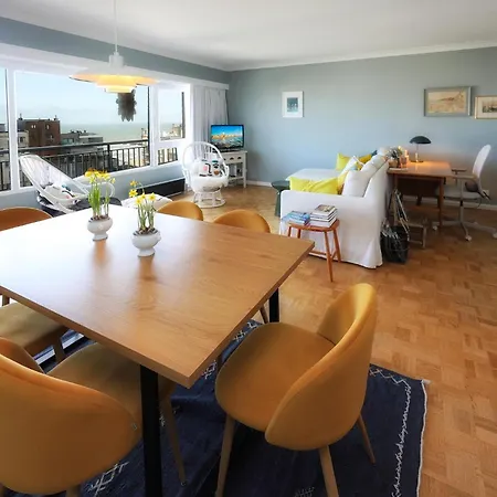 2 Bedroom Amazing In Apartment Ostend